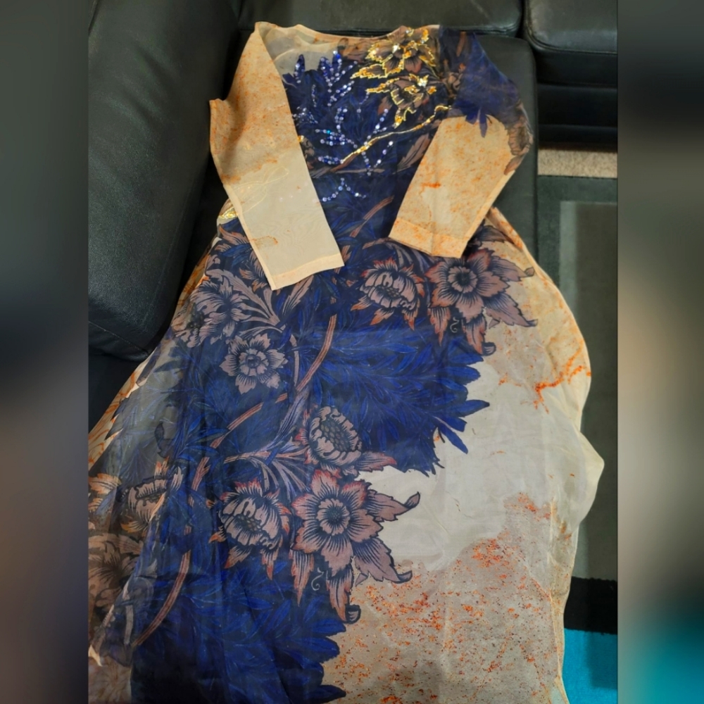 Party Dress - Picture 3 of 3